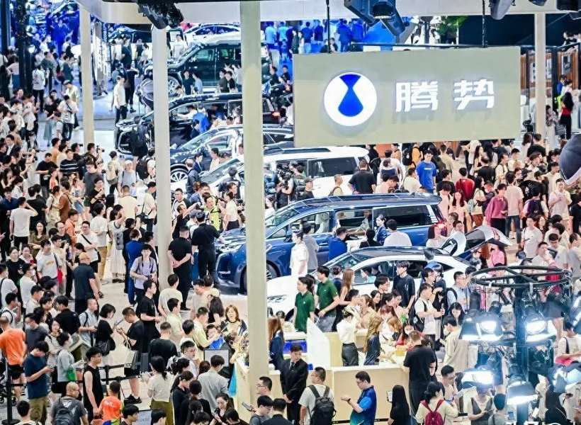 中国最强GT来了，3电机3.6秒破百，预售33.98万起，目测要卖爆！