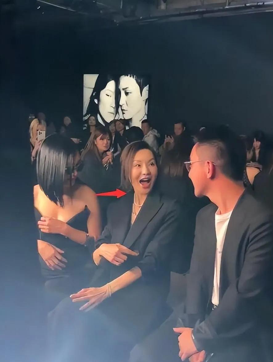 张曼玉近照，容貌大变认不出，整过头了？60岁未婚无子女逍遥一生