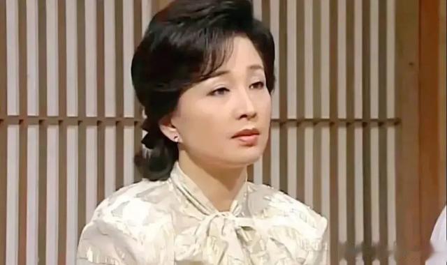 偶然看到韩国第一美女韩惠淑的旧照,才明白全球审美都在降级