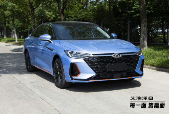 又一“高级战将”来袭，媲美奥迪A8，拥有80万豪车档次，现款仅售8万多