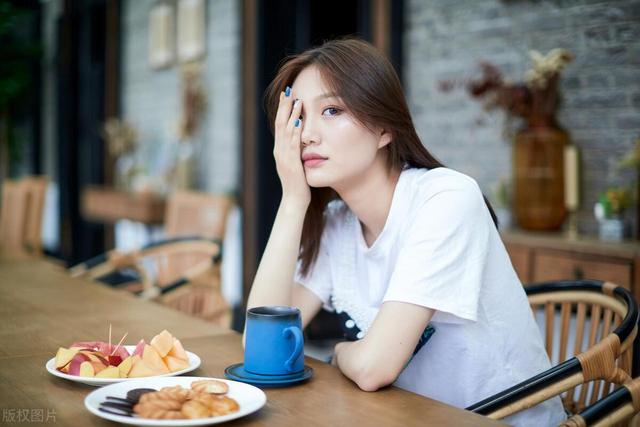 为何四肢不胖，只胖肚子？3个方法降内脏脂肪，缩小腰围