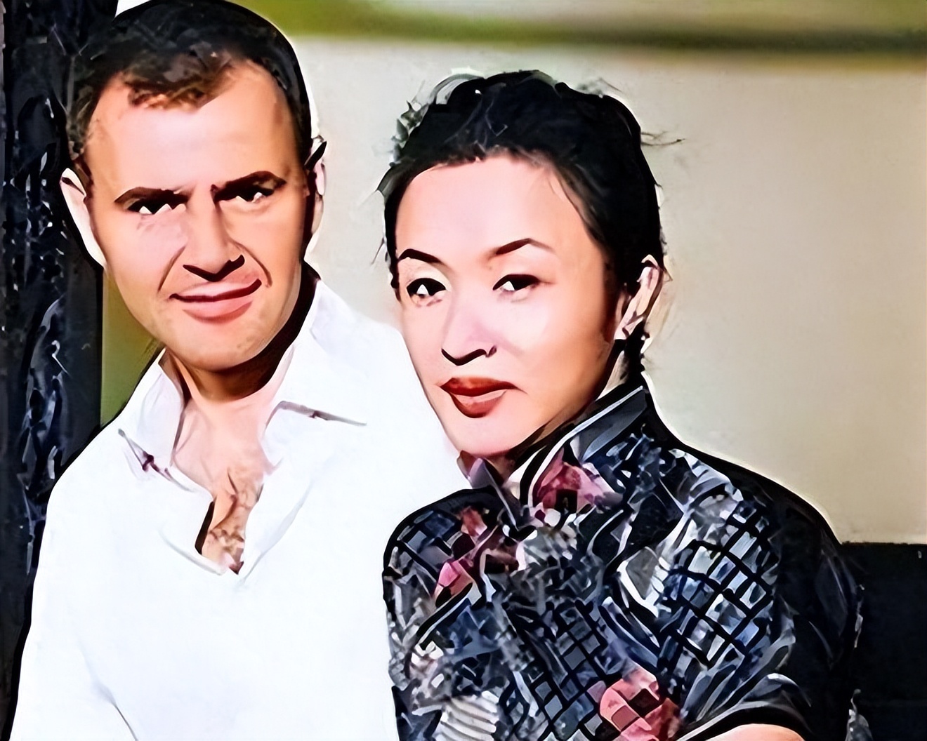 金姐为爱等待18年,与汉斯重领结婚证,网友直呼太感人!