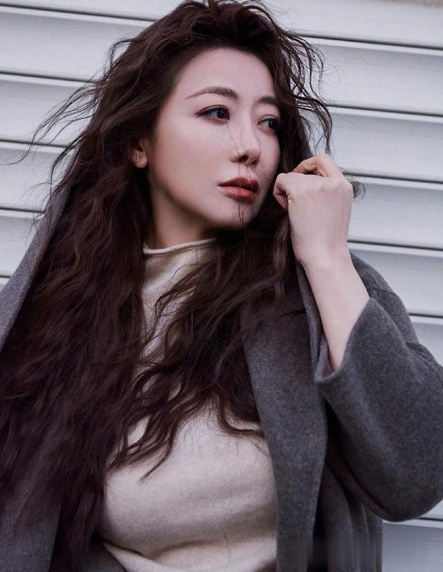 魅力女星—陈紫函