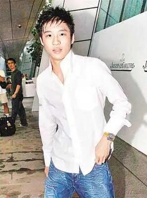 40岁霍启山被撮合和奥运冠军，女方是小10岁博士，撞脸朱玲玲