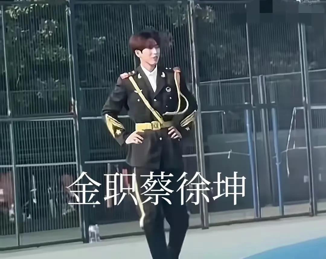 金华出轨女教师老公背景被扒,家境殷实恋爱脑,长得很像吴奇隆