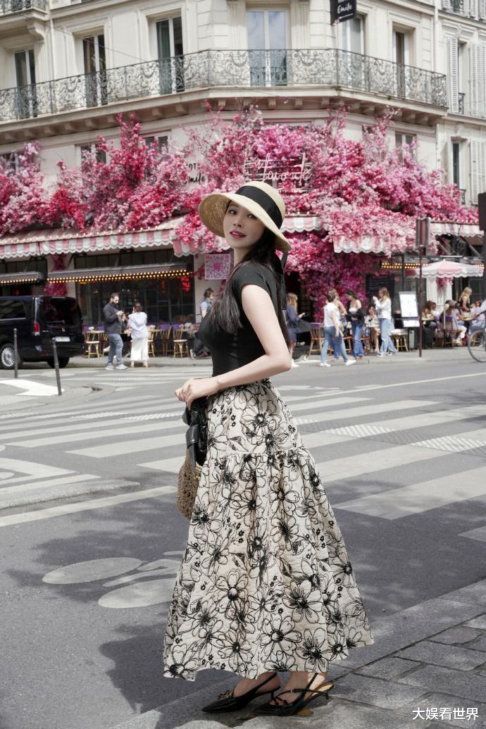 伊能静国庆节再发小作文，一字一句触人心弦，网友辣评：考公典范