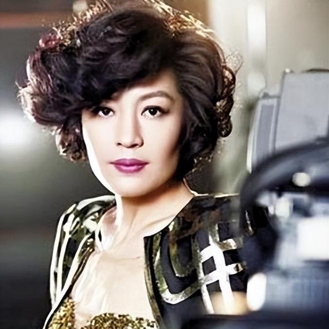 原来我们都错怪李咏了!7年前葬身美国后背负骂名,背后另有隐情