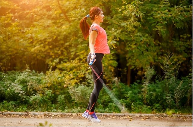 减肥跳绳五天,把自己跳进医院,惹了大麻烦,大家一定引以为戒