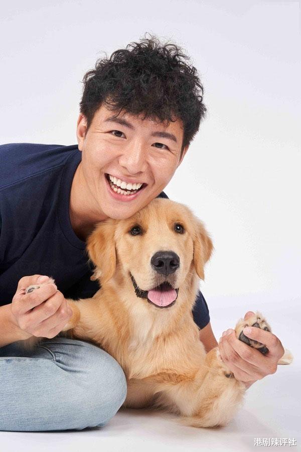 TVB又有男星被消失疑离巢,出身富裕家庭,母亲曾与高丽虹同届选美