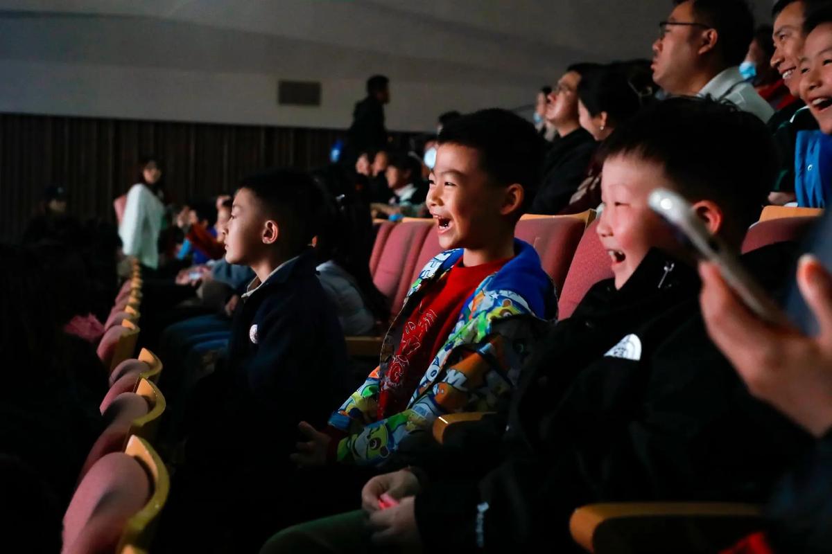 中国电影已无神作！《哪吒》票房16亿暂列第一，靠动画片来扛大旗