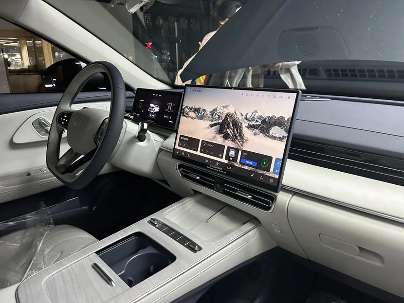 未上市就“一夜成名”！油耗1L续航1500km，这款A9，或仅售12万