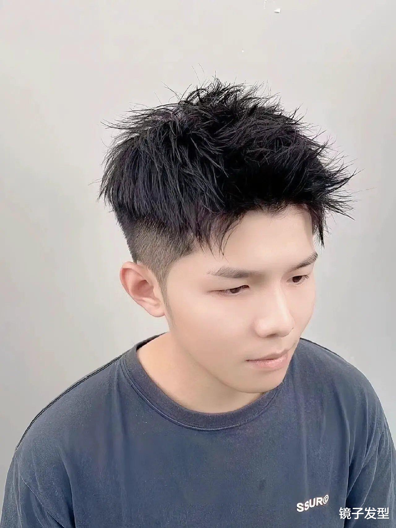 男发剪来剪去，最帅还是飞机头，清爽还有型