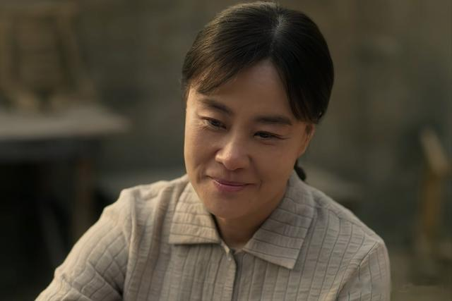 《六姊妹》刘美心偏心了一辈子！原来，这才是何家喜霸占家产真相