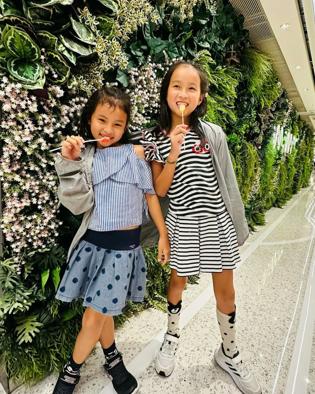 49岁前港姐退圈出嫁「南丫岛王子」，打排卵针高龄连生两女。