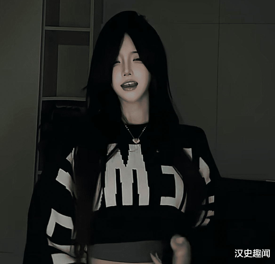 炸裂！百万网红“老白丫”被绿，发文透露具体细节，女友承认劈腿