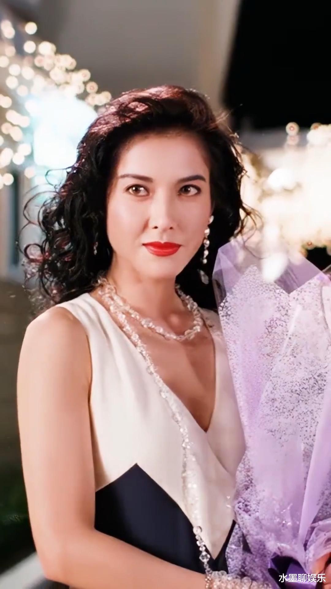 一代尤物李婉华：性感与魅力的完美诠释