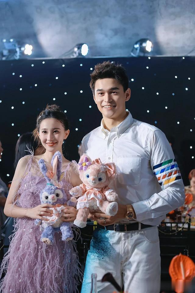 孙杨老婆张豆豆晒健身照,身材匀称气质满分 网友:自律的女生真美