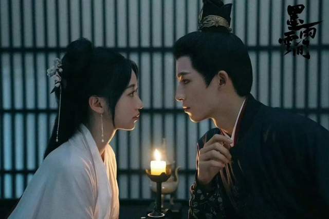 腾讯三连爆，优酷《墨雨云间》紧随其后，爱奇艺赶紧拉出了张颂文