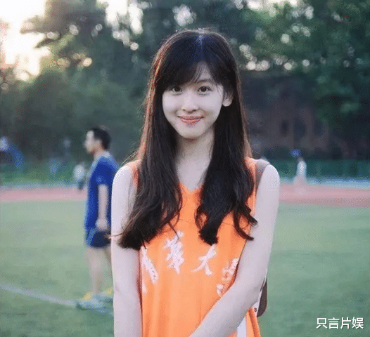 一场名流会,戳穿了章泽天的“真实处境”,她现在究竟过的怎么样