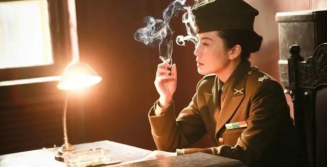 演女特务不招吐槽的女星,只服这3位,颜值高不说还满足大众想象