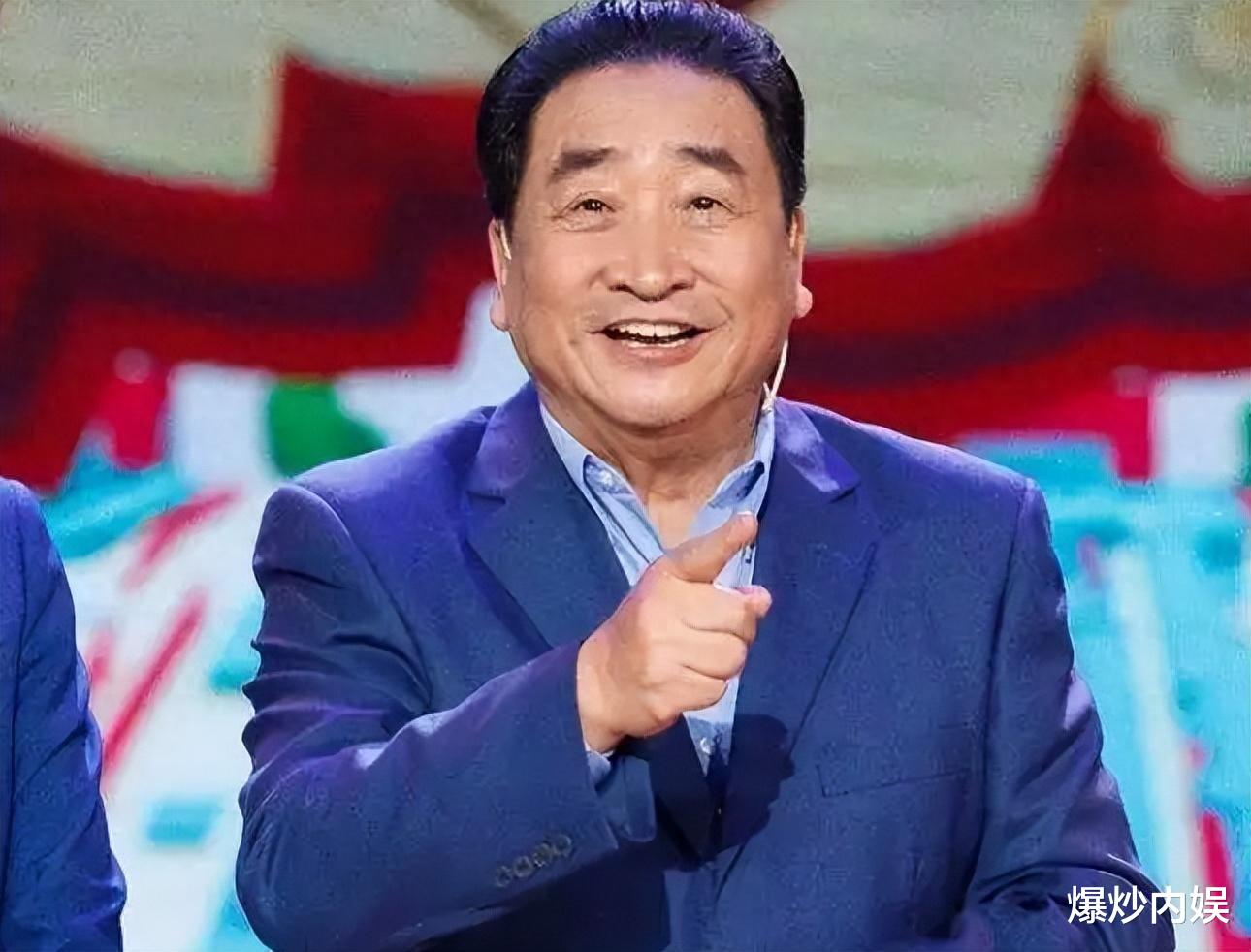 24年前要给姜昆养老的“孤儿”，如今成就狠狠打了姜昆亲闺女的脸