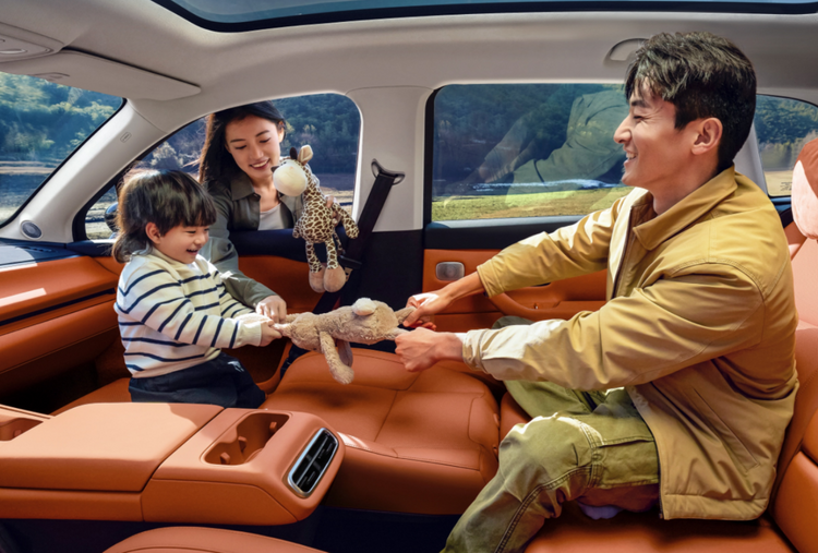 15万元买SUV，零跑C10、深蓝S05、比亚迪宋Pro，谁能一步到位？