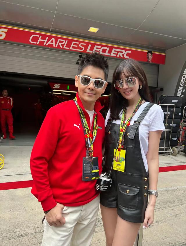 林志颖老婆近照,身材比例太绝了,满屏都是大长腿