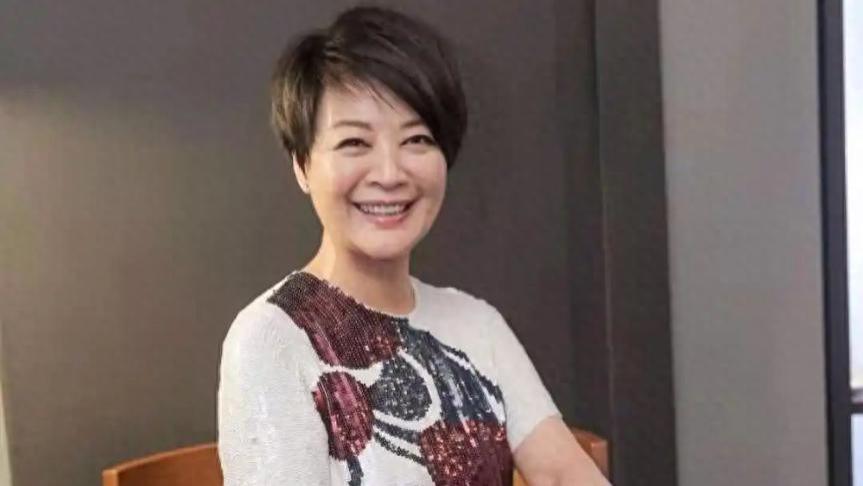 著名演员金燕玲：两婚两离，2次患癌，晚年和同性恋人相依为命