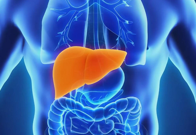 男人“糟蹋”肝脏的4大行为，喝酒排名垫底，看完榜首，脸都红了
