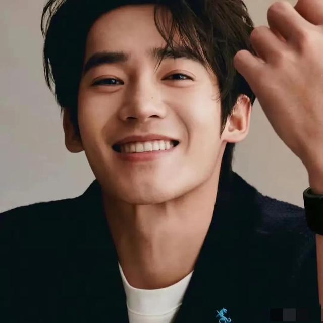 最帅男神重新洗牌,原生态帅哥登顶,李现第8林更新第6吴磊5肖战3