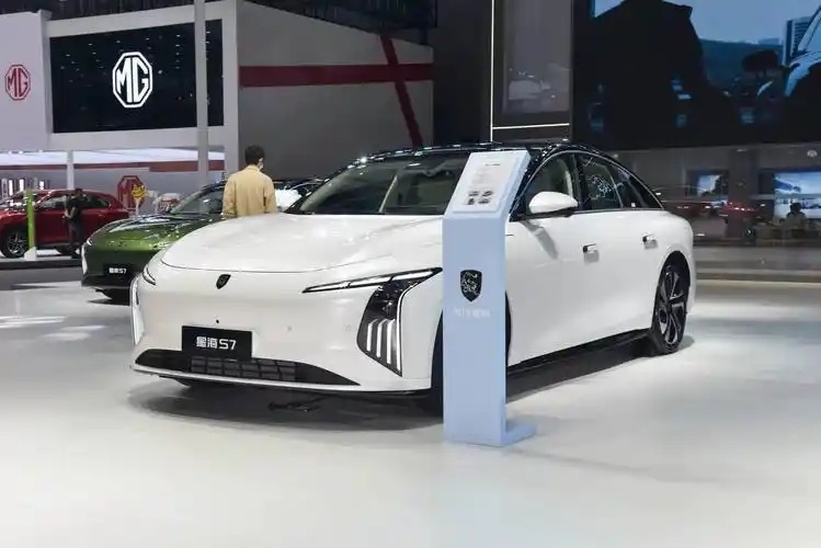 东风风行星海S7555鸿运版：10.99万起，续航555km，值得入手吗？