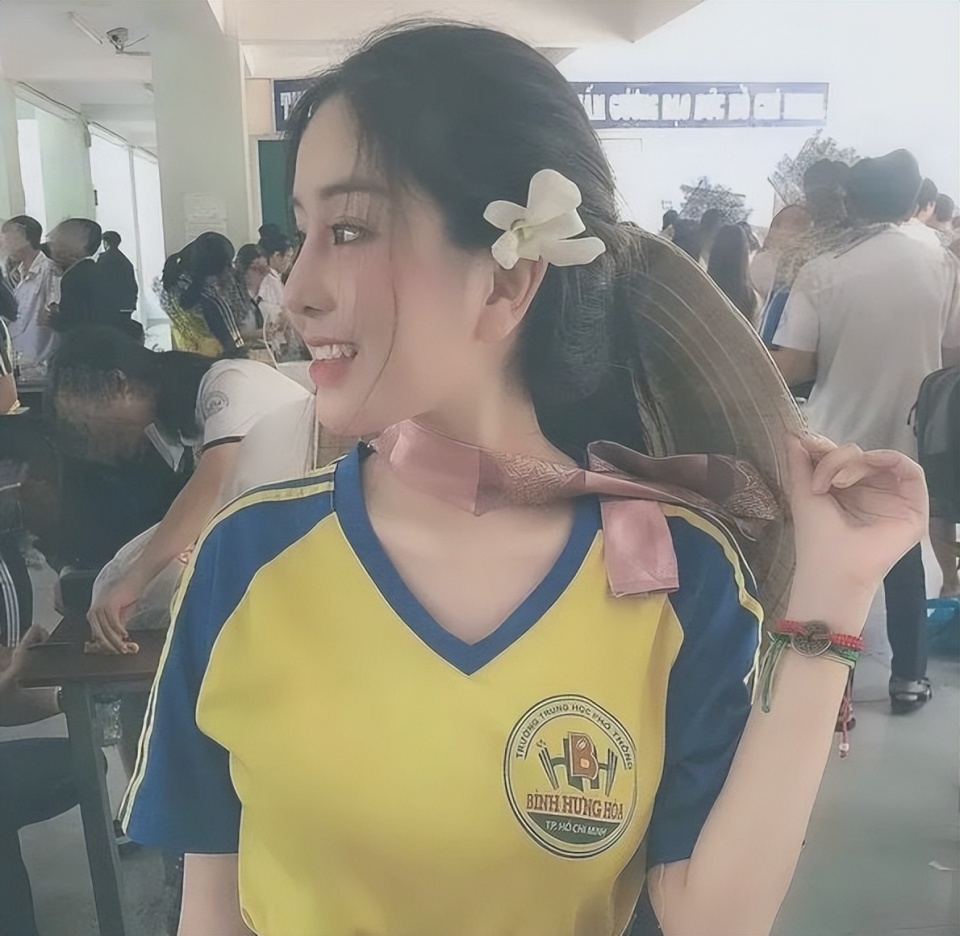 时代印记：从90后的蘑菇头到10后的高马尾鱿鱼须头发