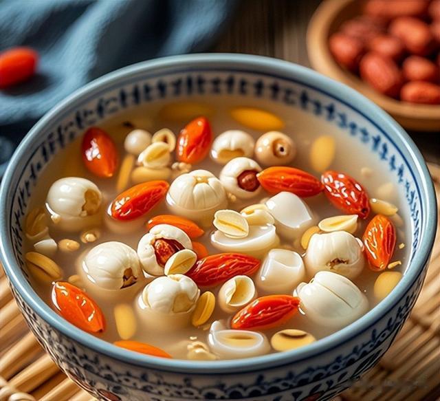 三伏天，绿豆、酸梅汤都靠边站，最该喝的是它，健脾祛湿还解暑