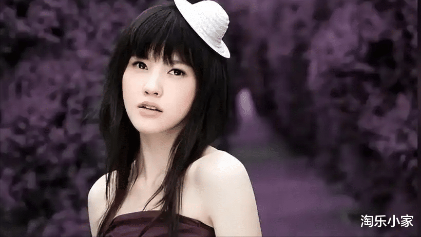 出道 19 年零绯闻,老婆名气大,老公低调相随,2 岁女儿高颜值!