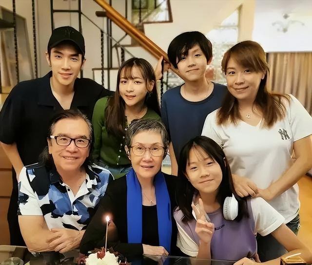 知名港星因太穷曾想过自杀,如今走投无路,以3300月薪签约TVB