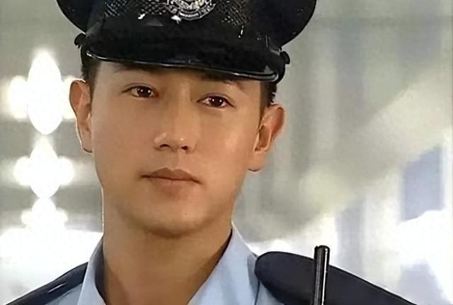 退圈就变丑的男星,个个胖成油腻大叔,颜值定格在40岁之前