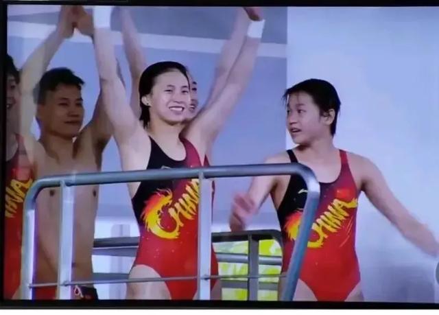 全红婵香港表演“炸鱼”和“水花消失术”,郭晶晶伏明霞现身