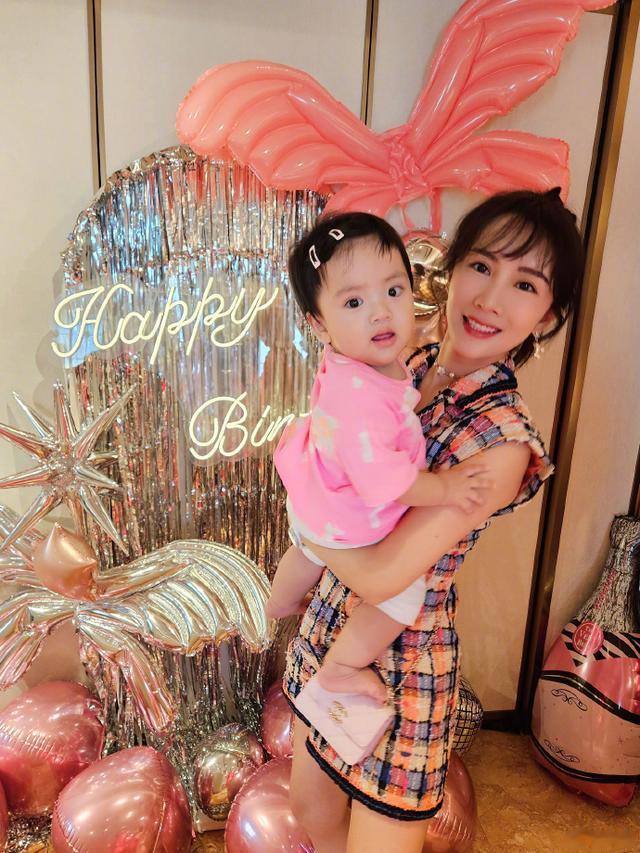 很难再翻红的两个女演员，一个《甄嬛传》红过，一个《蜗居》红过