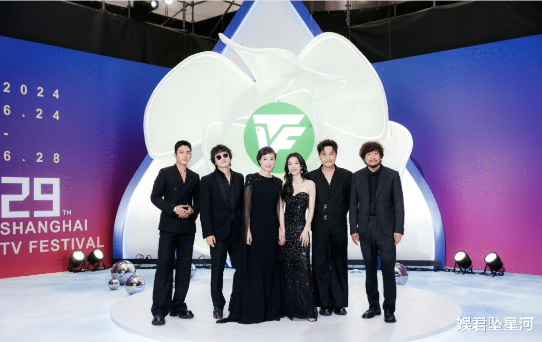 白玉兰这一夜,刘亦菲又胖了,万茜长发美翻了,林一、沈月就像新郎和新娘