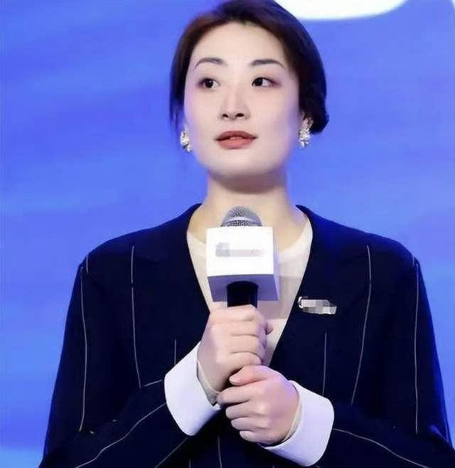 王者回归!宗馥莉被请回,宗庆后给女儿留了底牌 继承者之战刚开始