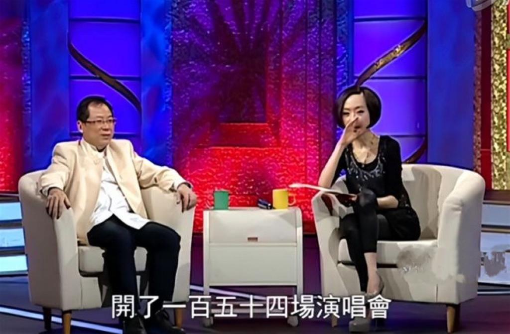 张明敏|在春晚唱了一首歌，却被封杀14年的张明敏，现在过得怎样？