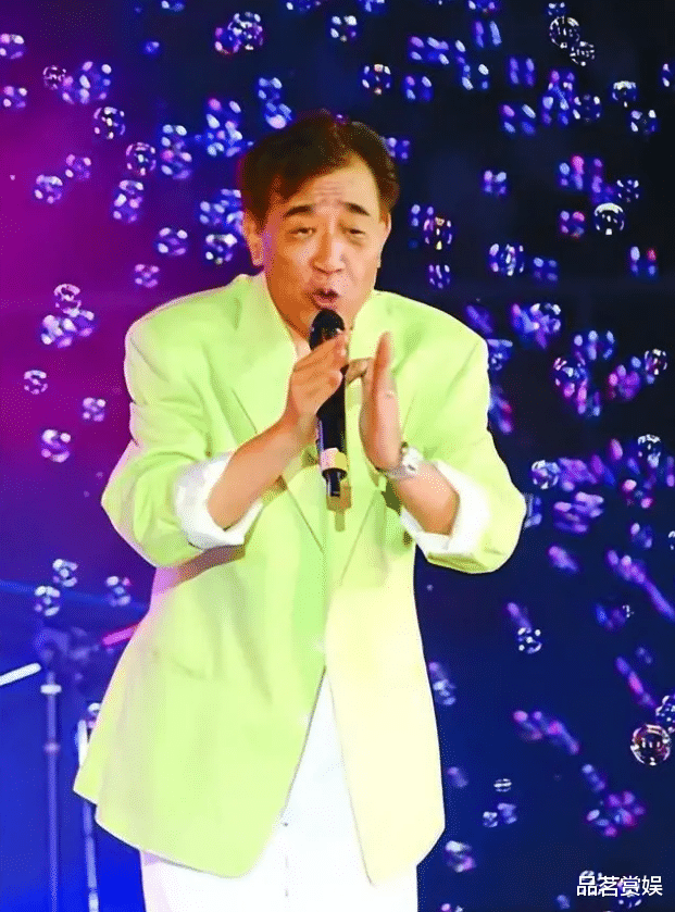 ?82岁张帝现状:白发老态,儿子上高中,小33岁妻子仍风韵犹存