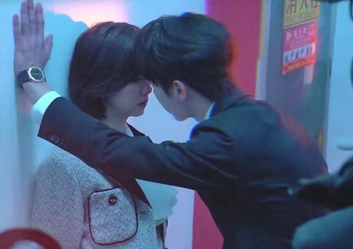 今晚开播!40集都市大剧空降,谭松韵惊艳登场,有黑马潜质