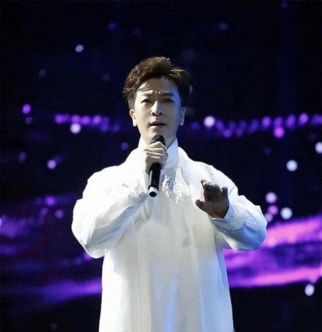 事实证明!“消失”已久的45岁于毅,早就走上了另一条大道!