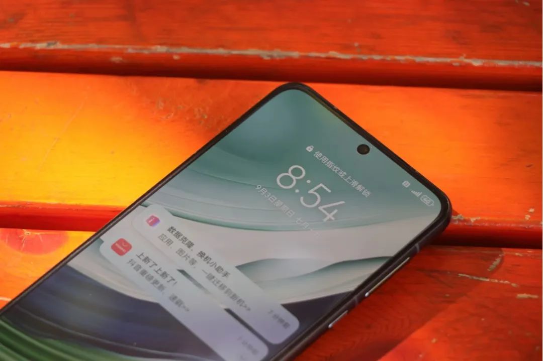 手机销量排行榜,小米14第一,华为Mate60仅排第二,最后一名并不冤!