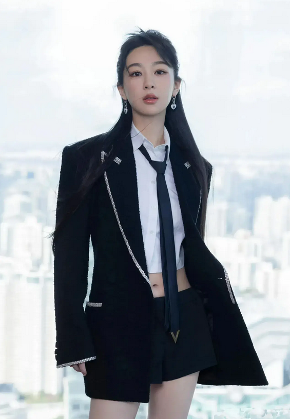 女明星轻松甩肉变身:贾玲一年100斤,马思纯半年50斤,杨紫18斤