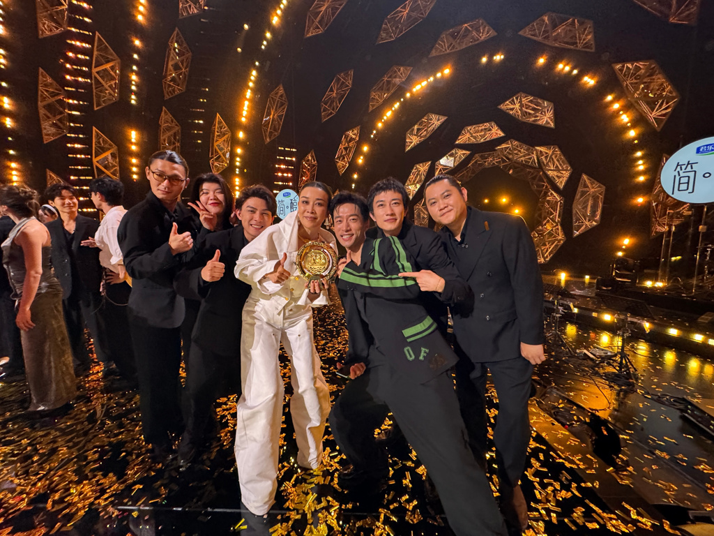 那英|《歌手2024》冠军是那英！赛事闹黑幕争议网批「全是剧本」