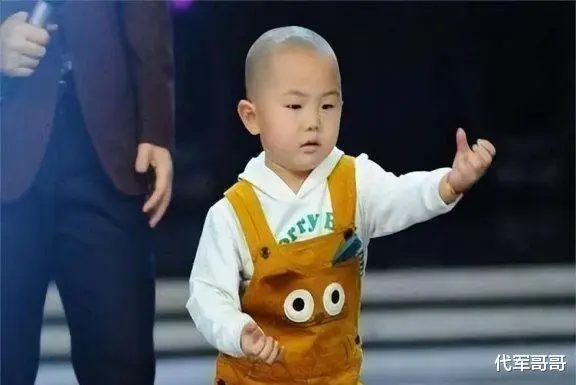 |童星张峻豪:3岁出名,5岁上春晚,如今13岁已成为父母的骄傲