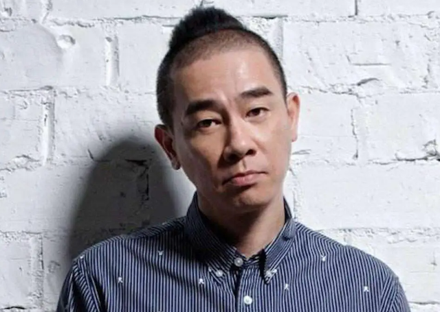 陈小春断崖式衰老？！网友认不出惊呼：满脸皱纹像80多岁