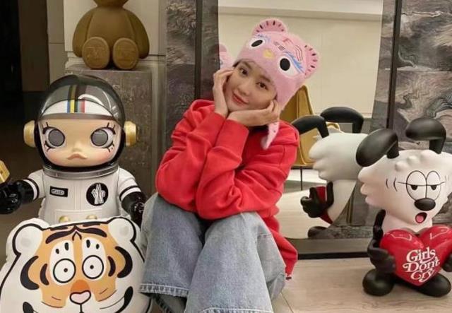 表面是艺人，实际是富二代的6位明星，混不下去就得继承上亿家产